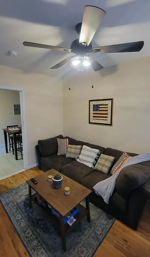 Bright & Cozy East Williamsburg 2 Bedroom New York