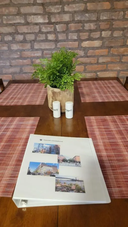 Bright & Cozy East Williamsburg 2 Bedroom Apartment